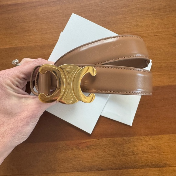 Celine Triomphe Patent Leather Belt | Champagne/Fawn “Taurillon” | Size 80 - Picture 3 of 8